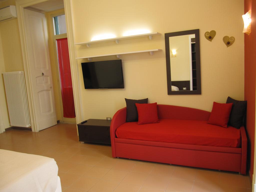 Bed and Breakfast Duomo 89 Neapel Zimmer foto