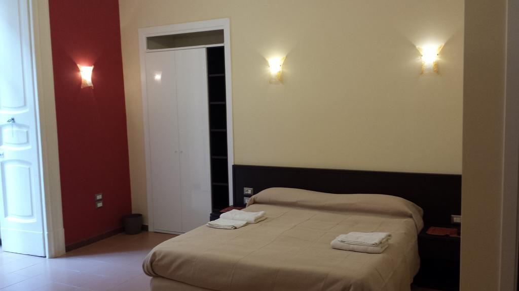 Bed and Breakfast Duomo 89 Neapel Zimmer foto