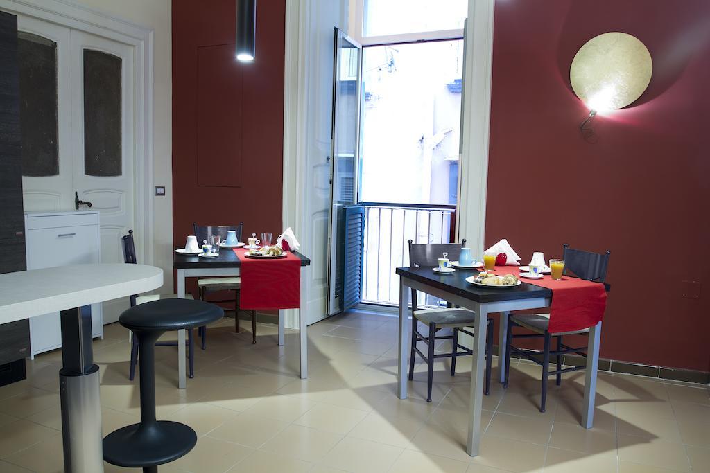 Bed and Breakfast Duomo 89 Neapel Exterior foto